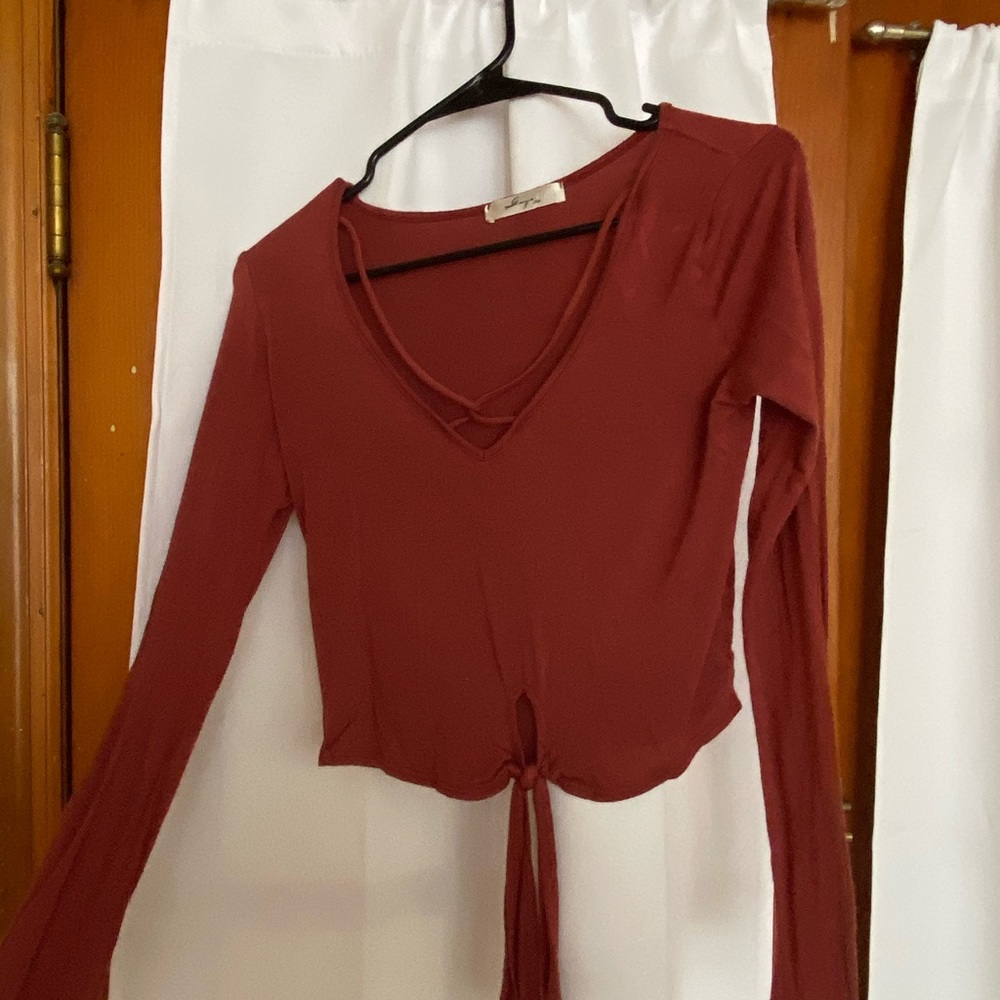 Long sleeve crop top